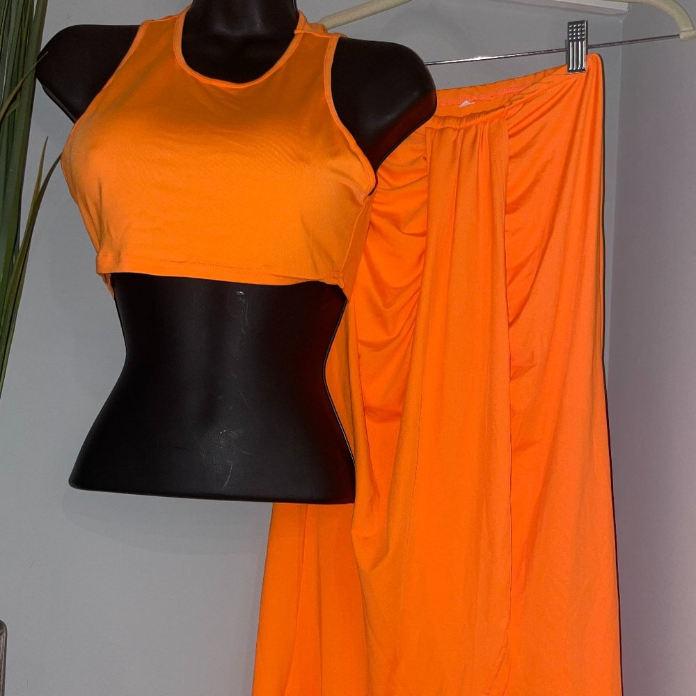 Two Piece Set - Picture 3 of 4